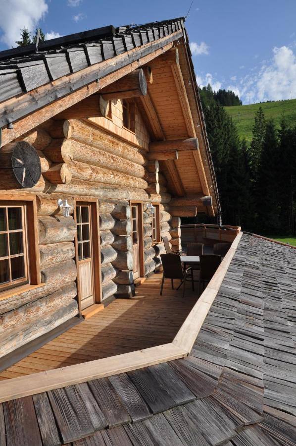 Baerenhuette Troepolach-Nassfeld Jenig Esterno foto